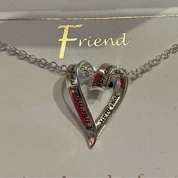 New in Box Silver Expression by LA Rocks “Friend” Necklace, chain, heart pendant - Picture 5 of 9